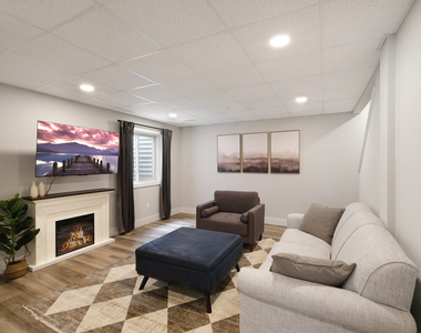 212 Great Loop East Drive - Photo Thumbnail 11