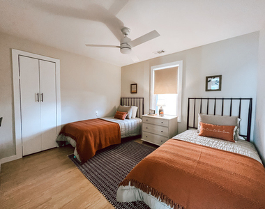 1116 Adelia Street - Photo Thumbnail 11