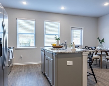 513 Kirkland Road - Photo Thumbnail 7