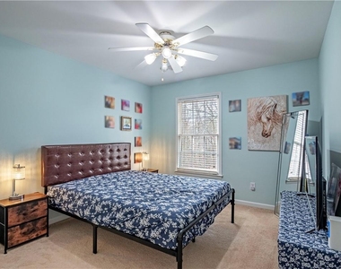 10910 Chatburn Way - Photo Thumbnail 17
