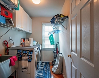 10910 Chatburn Way - Photo Thumbnail 12