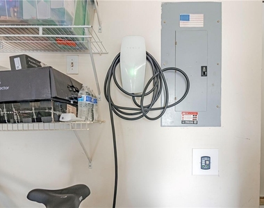 10910 Chatburn Way - Photo Thumbnail 13