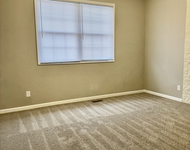 255 N Sacramento Street - Photo Thumbnail 8