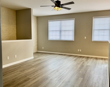255 N Sacramento Street - Photo Thumbnail 9
