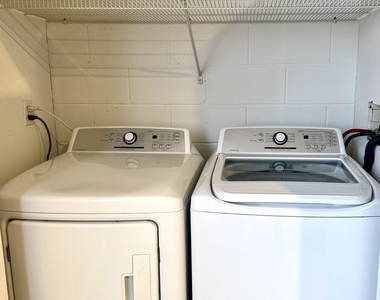 255 N Sacramento Street - Photo Thumbnail 6