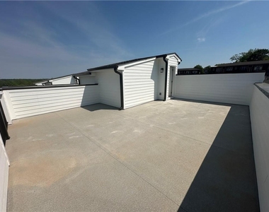 352 Skylar Court - Photo Thumbnail 35