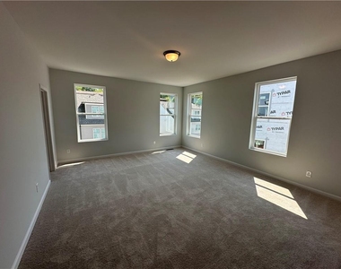 352 Skylar Court - Photo Thumbnail 24