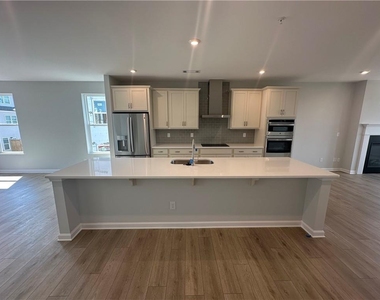 352 Skylar Court - Photo Thumbnail 1