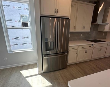 352 Skylar Court - Photo Thumbnail 3