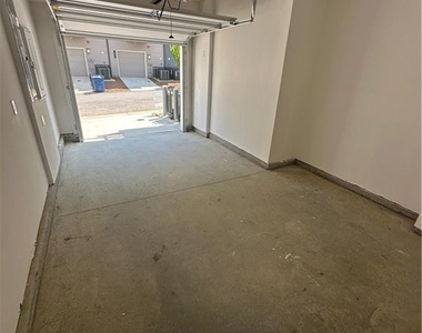 352 Skylar Court - Photo Thumbnail 36