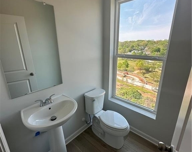 352 Skylar Court - Photo Thumbnail 15