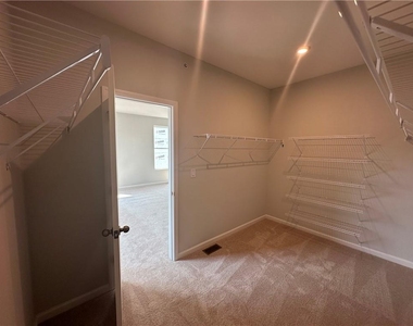 352 Skylar Court - Photo Thumbnail 23