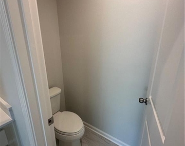 352 Skylar Court - Photo Thumbnail 21