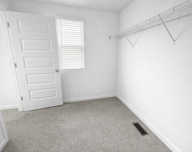 2272 Barbera Drive - Photo Thumbnail 9