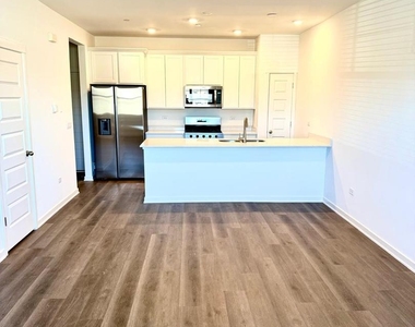 2272 Barbera Drive - Photo Thumbnail 4