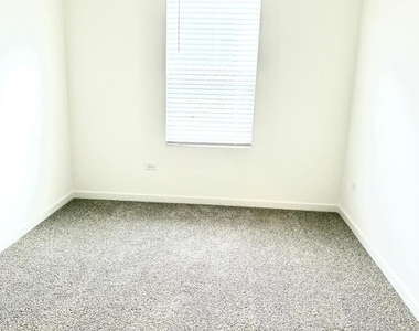 2272 Barbera Drive - Photo Thumbnail 11