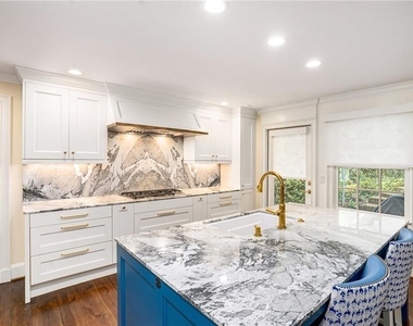 575 Peachtree Battle Avenue Nw - Photo Thumbnail 5