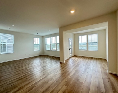 5955 Hawkweed Drive - Photo Thumbnail 9