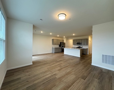 5955 Hawkweed Drive - Photo Thumbnail 7
