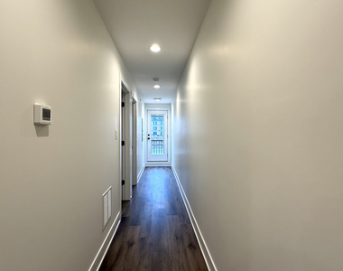 114 Stephen Street - Photo Thumbnail 7