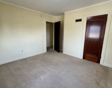 234 E Plesant Street - Photo Thumbnail 10