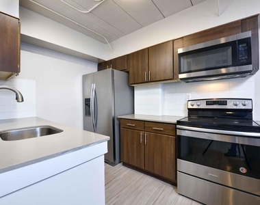 5400 Memorial Drive - Photo Thumbnail 8