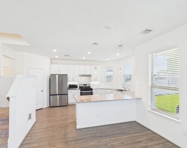 15643 Fellswood Drive - Photo Thumbnail 7