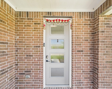 15643 Fellswood Drive - Photo Thumbnail 4