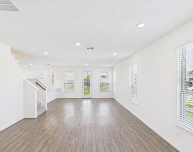 15643 Fellswood Drive - Photo Thumbnail 5