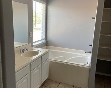18107 Flower Grove Court - Photo Thumbnail 6