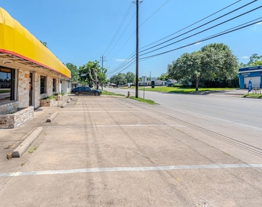 2125 Strawberry Road - Photo Thumbnail 4