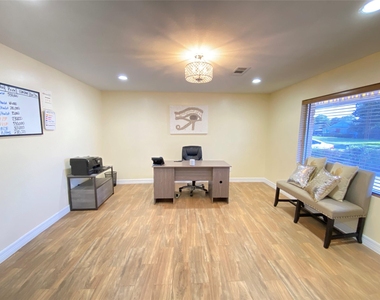 2125 Strawberry Road - Photo Thumbnail 8