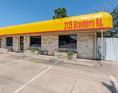 2125 Strawberry Road - Photo Thumbnail 2