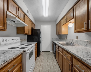 9700 Leawood Boulevard - Photo Thumbnail 5