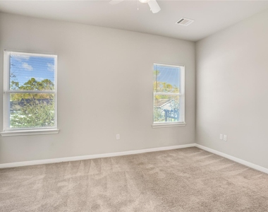 1045 Marcolin Street - Photo Thumbnail 7