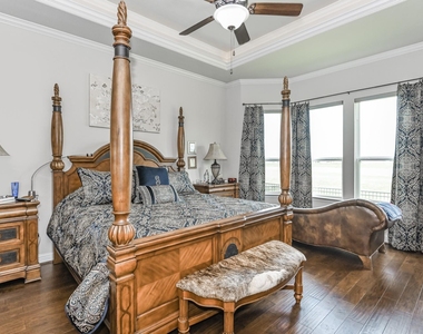 6110 Meadow Bluff Court - Photo Thumbnail 13