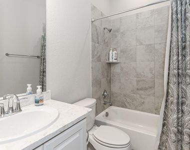 6110 Meadow Bluff Court - Photo Thumbnail 19