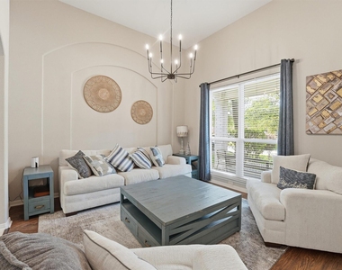 21812 Grand Lancelot Drive - Photo Thumbnail 6