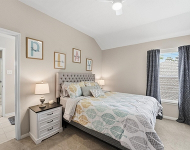21812 Grand Lancelot Drive - Photo Thumbnail 14