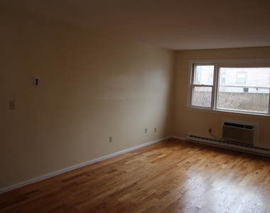 73 East Broadway - Photo Thumbnail 2