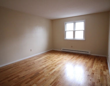 73 East Broadway - Photo Thumbnail 9