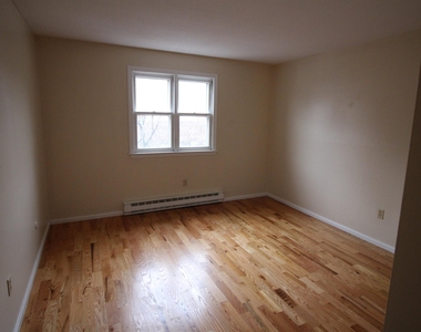 73 East Broadway - Photo Thumbnail 6