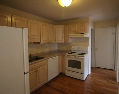 73 East Broadway - Photo Thumbnail 5