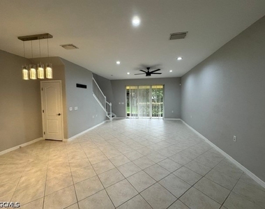 4380 Lazio Way - Photo Thumbnail 14