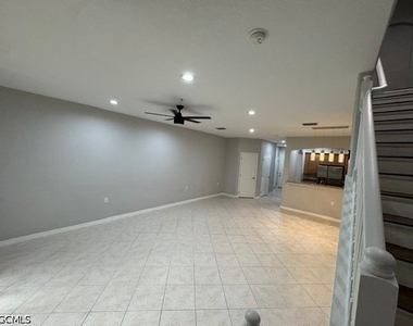 4380 Lazio Way - Photo Thumbnail 15