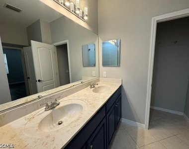 4380 Lazio Way - Photo Thumbnail 26