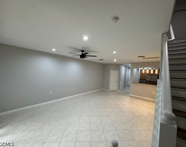 4380 Lazio Way - Photo Thumbnail 18