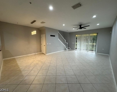 4380 Lazio Way - Photo Thumbnail 16
