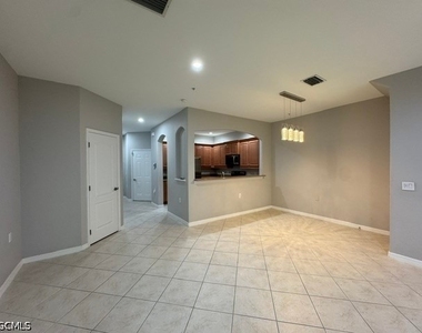 4380 Lazio Way - Photo Thumbnail 20