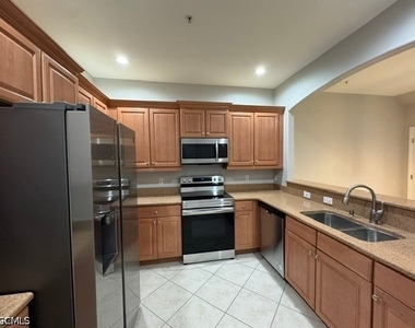 4380 Lazio Way - Photo Thumbnail 7